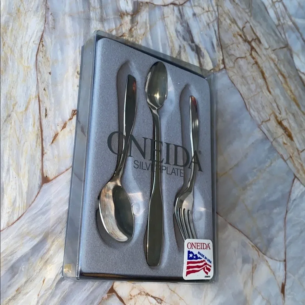 Oneida‎ Bennington Silverplate 3 Pc Baby Set Flatware Made in USA 1379003B New